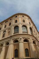 Roma, Itália. detalhes arquitetônicos típicos da cidade velha foto