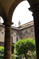 Roma, Itália. detalhes arquitetônicos típicos da cidade velha foto