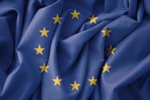 bandeira da europa, bandeira da ue, bandeira de tecido união europeia, trabalho 3d e imagem 3d foto