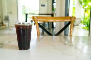café americano gelado ou café preto longo foto