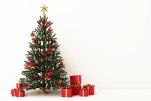 árvore de natal e balão de ouro rosa com enfeites e caixas de presente para feliz natal. renderização em 3D foto