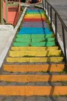 escadas coloridas em Istambul foto