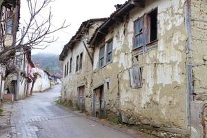 uma rua de Tarakli, Turquia foto