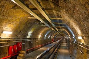 antiga linha de túnel de karakoy à rua istiklal, istambul foto