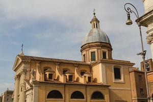 grande igreja no centro de roma, itália. foto