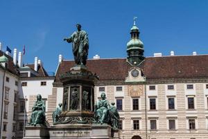 viena, áustria, 2022 - palácio e monumento de hofburg. Viena, Áustria. foto