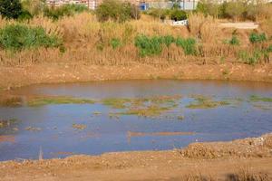 rio llobregat ao passar pelas proximidades da cidade de barcelona. foto