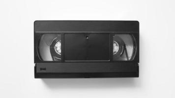 fita vhs frente. cassete de fita de sistema doméstico de vídeo em fundo branco. foto