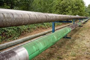 pipeline da indústria para vários líquidos foto