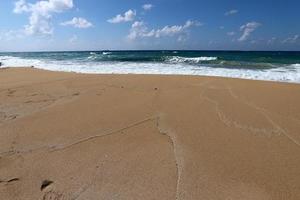 costa do mar mediterrâneo no norte de israel. foto