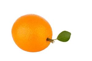 laranja fresca isolada no fundo branco foto