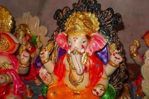 feliz ganesh chaturthi, deus hindu ganesha. foto