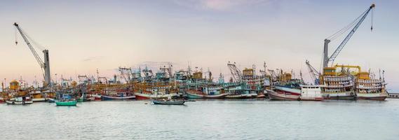 pesca industrial na tailândia foto