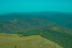 bela paisagem natural e montanha. céu azul. Armênia, Província de Lori foto