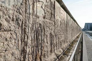 berlim alemanha, 2014. parte do antigo muro soviético dividindo berlim foto