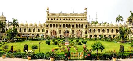 Luckynow bara imambara ou mesquita asfi, complexo de construção em luckynow, índia. foto