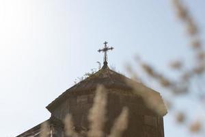 mosteiro dorbandavank na província de lori, armênia mosteiro dorbandavank no outono foto