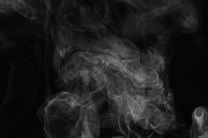 fumaça colorida isolada no fundo branco foto