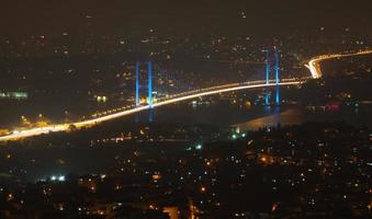 ponte do bósforo em Istambul foto