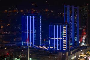 edifícios azuis em Istambul foto