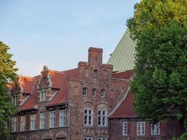 luebeck, alemanha, 2020 - a cidade de luebeck no mar báltico na alemanha foto