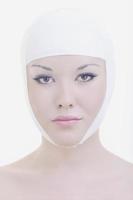 cirurgia de rosto de mulher foto