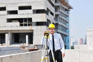 arquiteto no canteiro de obras foto