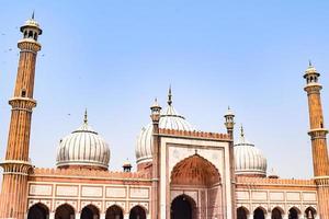 detalhe arquitetônico da mesquita jama masjid, antiga delhi, índia, a arquitetura espetacular da mesquita jama masjid em delhi 6 durante a temporada de ramzan, a mesquita mais importante da índia foto