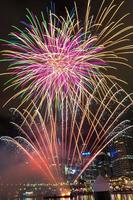 fogos de artifício em darling harbour - sydney