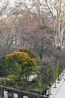 vista acima dos jardins de luxemburgo em paris foto