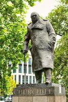 praga 2019 estátua winston churchill em praga na república checa foto