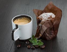 café com muffin foto