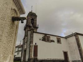 a igreja e a fonte foto