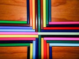 grupo de lápis de cor foto