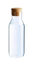 garrafa de vidro de água pura isolada no fundo branco, conceito de hidratação de saúde e beleza foto