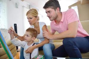 desenho de família no conselho escolar em casa foto