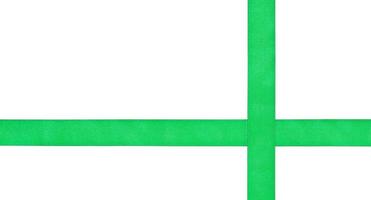 duas fitas de cetim verde cruzadas isoladas foto