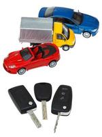 três chaves do veículo e carros modelo foto