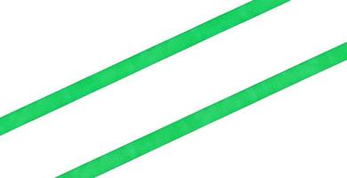 duas fitas de cetim verde paralelas diagonais foto