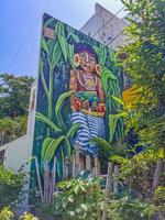 playa del carmen quintana roo méxico 2021 paredes artísticas com pinturas e grafites playa del carmen méxico. foto