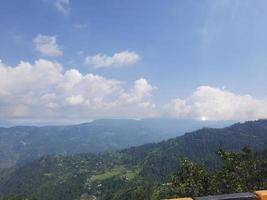 o Paquistão é um belo país de vales verdes, altas montanhas e longos rios. a beleza natural do Paquistão é fascinante. foto