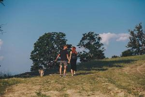 foto de um casal nas montanhas