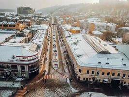 praça kontraktova no podil em kyiv, vista aérea foto