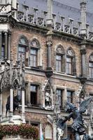 munique, alemanha, 2014. estátua putto marienplatz em munique foto