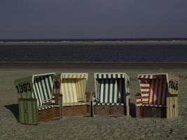 ilha langeoog no mar do norte foto