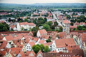 nordlingen, alemanha, 2014. vista aérea do horizonte de nordlingen bavaria na alemanha foto