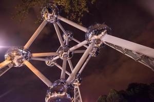 bruxelas, bélgica, 2022 - vista do edifício atomium foto