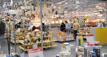 Suécia, 2022 - interior do shopping foto