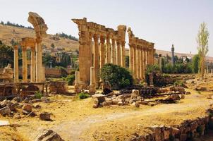 ruínas romanas na cidade de baalbek, líbano foto