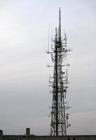 detalhe de uma torre de telecomunicações foto